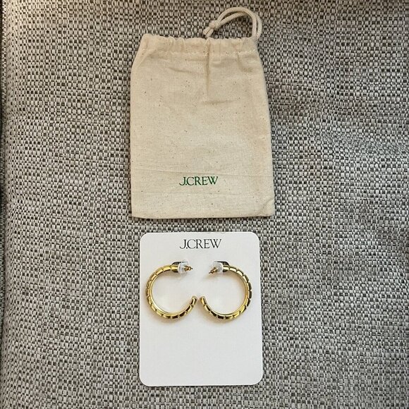 J. Crew NWT Gold Ridged Hoop‎ Earrings - Picture 1 of 5